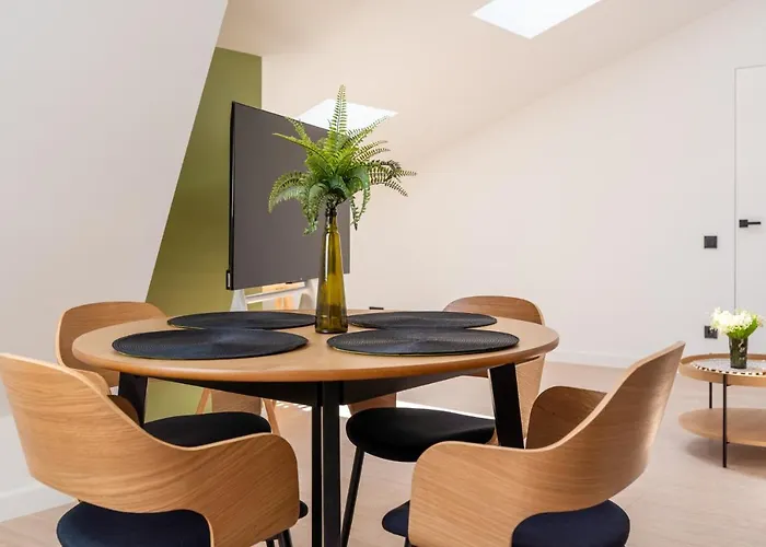 Spacious Mansard In The Old Town Riga